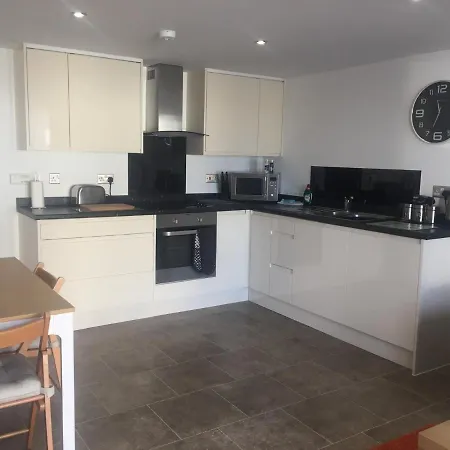 Cloverlea Apartment